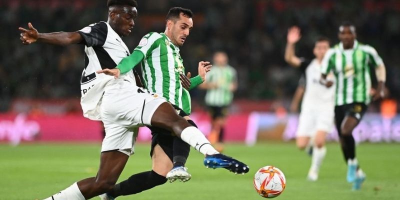 Valencia vs Real Betis có sự khác biệt về khởi đầu mùa giải